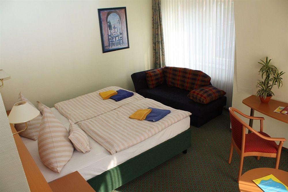 Hotel Gremersdorf - Zum Gruenen Jaeger Ngoại thất bức ảnh
